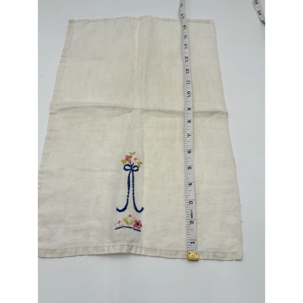 Vintage Hand Embroidered Linen‎ Guest Towel Floral Cottagecore Farmhouse Vanity